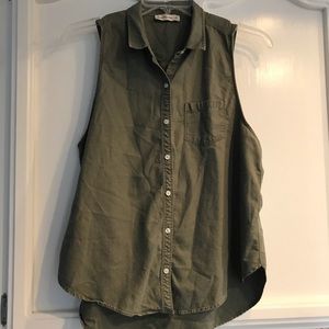 Abercrombie and Fitch women’s sleeveless top